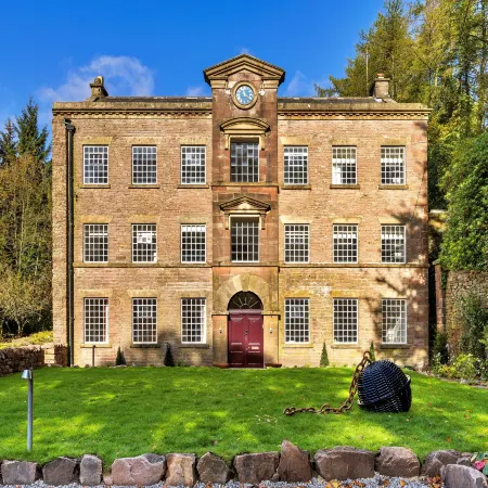 Historic Retreat in Peak District by River Dane