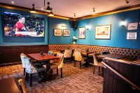 The Royal Alfred - Opposite Central Train Station