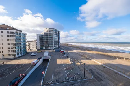 Cozy Studio with Sleeping Area and Sea View