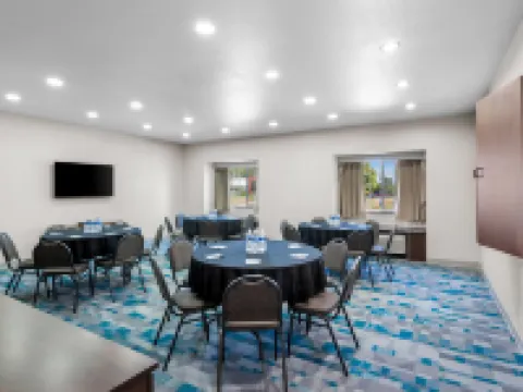 Microtel Inn & Suites by Wyndham Conway Hotels in Conway
