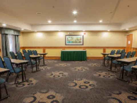 Holiday Inn Express & Suites CANTON by IHG Hotels in Canton
