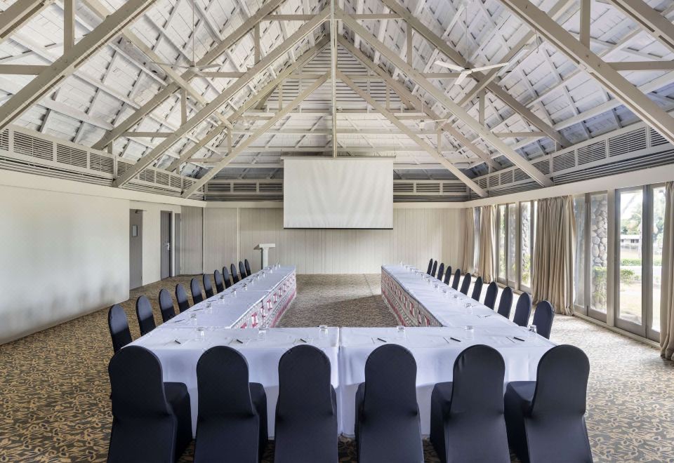 Novotel Nadi Hotel Over view