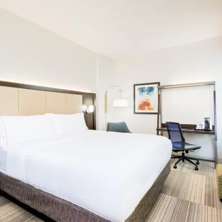 Holiday Inn Express SAN FRANCISCO UNION SQUARE by IHG Отели рядом с достопримечательностью «Станция метро Powell St.»