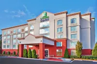 홀리데이 인 익스프레스 매리에타-애틀랜타 노스웨스트 윌리엄 루트 하우스 뮤지엄 & 가든 주변 호텔