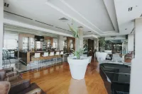 代尼茲利阿奈蒙酒店 - 停車場