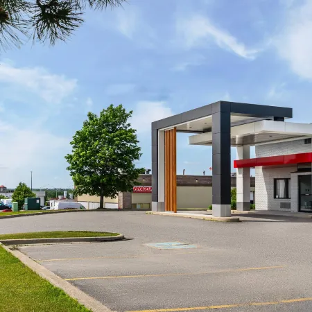 Comfort Inn East