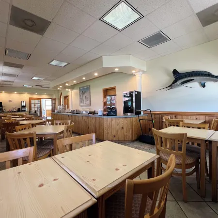 Mariner Inn and Suites