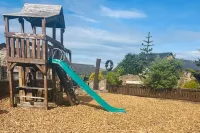 5 Bed House -Sleeps 10- Hot Tub - Garden - Parking Hôtels à : Heriot