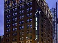 Hotel Felix Hotels in der Nähe von Aussichtsplattform 360 Chicago