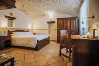 빌라조 루랄레 레 세테 쿠에르체  호텔