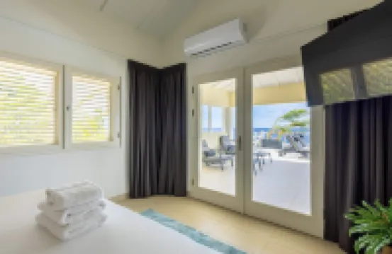 Villa Azure Vista 6BR Luxury Stay w 2 Pools