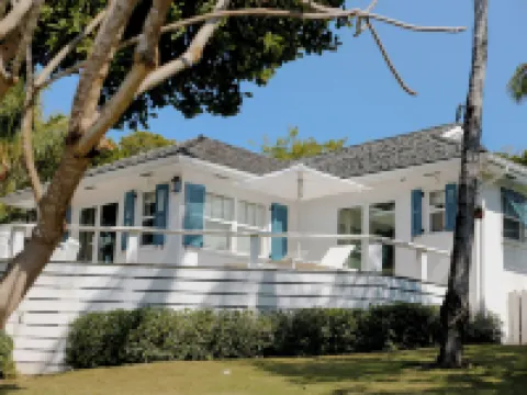 The Rock House Hotel Hotels in Dunmore Town