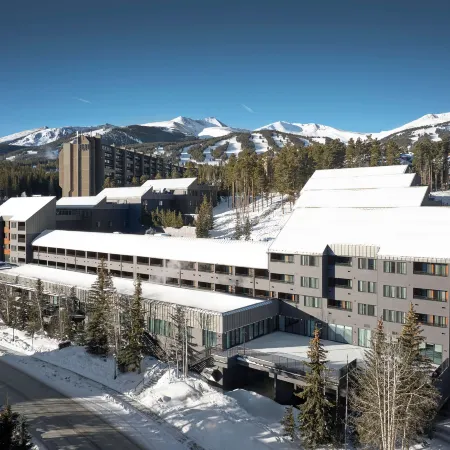 Hotel Alpenrock Breckenridge, Curio Collection by Hilton