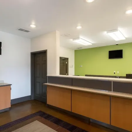 Blue Bonnet Suites -Lubbock, TX - Medical Center
