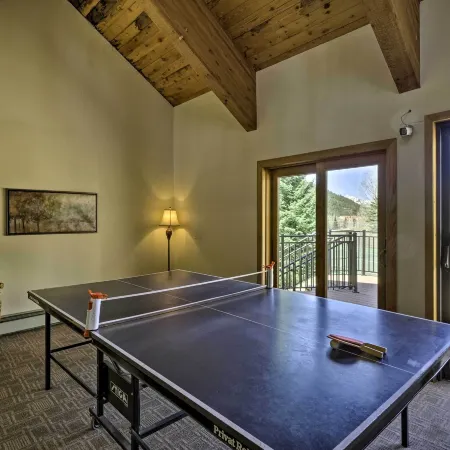 Keystone Townhome Near Resort: Deck & Mtn View!