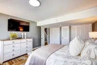 Waterfront Florence Home w/ Private Dock! - balcony