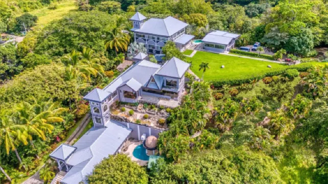 諾薩拉豪華15房海景莊園，適合靜修、婚禮及公司活動