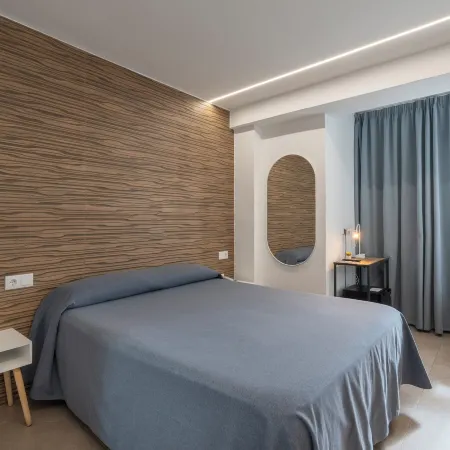 Hostal Pensimar โรงแรมในเอลเช