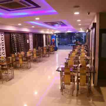 Hotel Varshan International Dining/Meeting Rooms