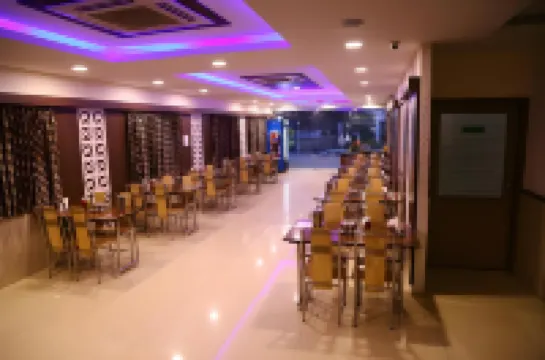 Hotel Varshan International