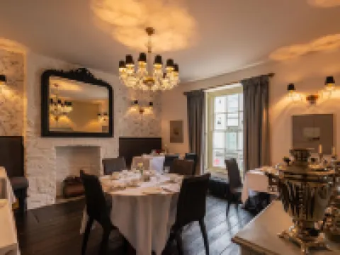 The New White Lion Hotels in Llandovery