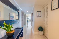 Golden Bay 303