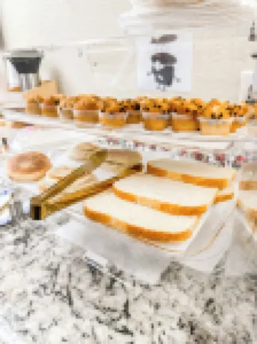 Americas Inn & Suite