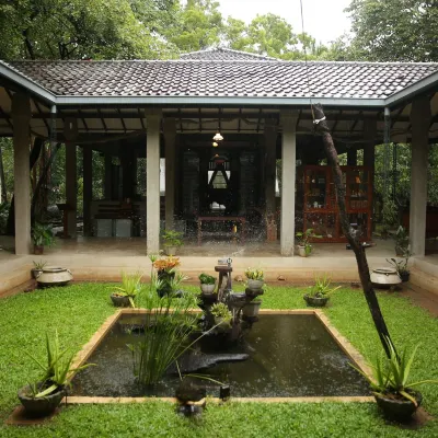 Nildiyamankada Safari Lodge Hotels near Elephant Transit Home