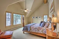 Grand Fraser Escape w/ Private Deck & Hot Tub - 3 estrellas
