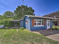 Historic Disney Home w/ Grill, Walk to Lake! Hoteles en Condado de Mayes
