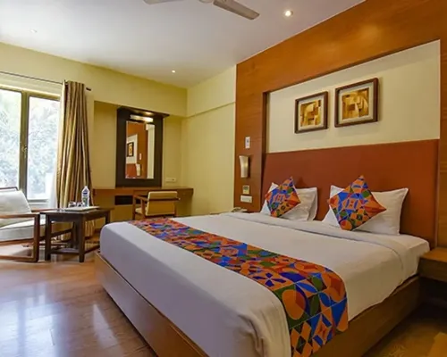 JM Four Hotel Các khách sạn gần Đường Laxmi