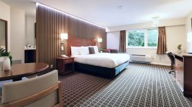 Gibsons Garden Hotel