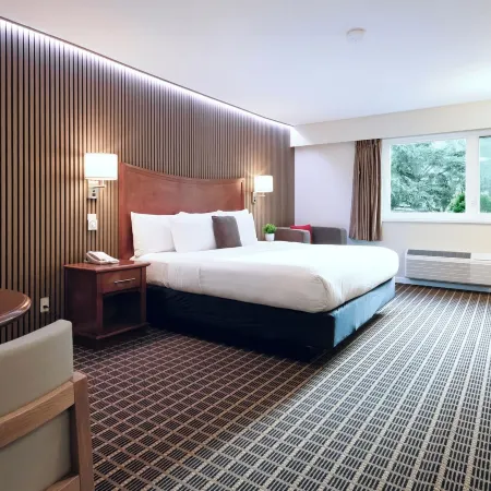 Gibsons Garden Hotel