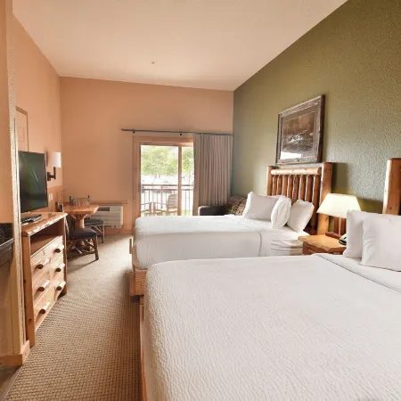 Wilderness at the Smokies – River Lodge Suites