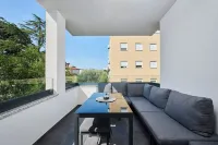 House Tinis - 3-Star