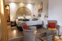 Chambres d'Hôtes et Suites à la Ferme de l'Oudon & Spa - บีแอนด์บี