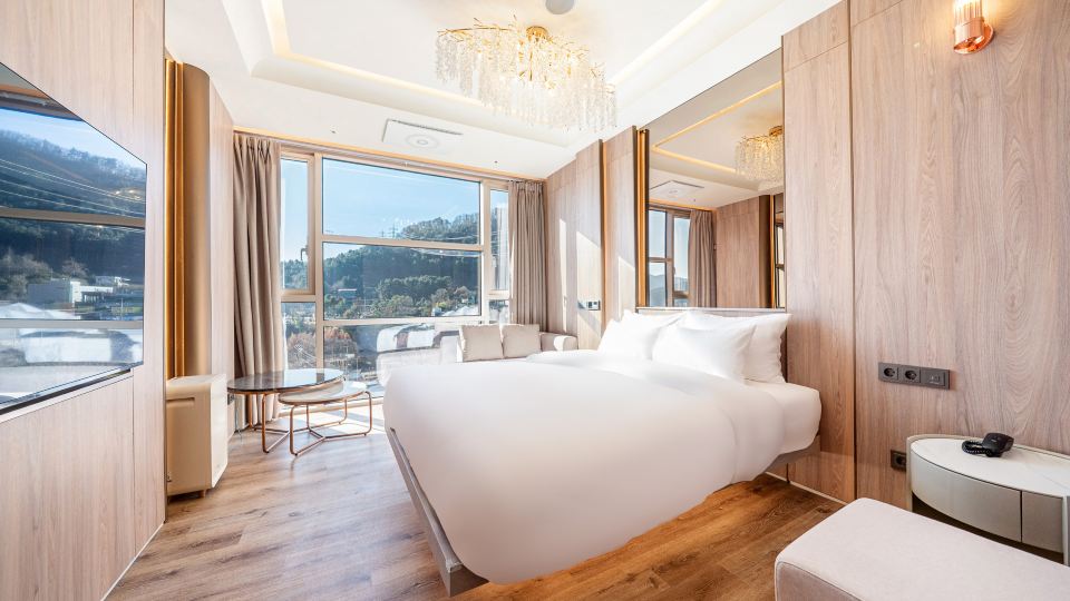 Namyangju Hotel Queens