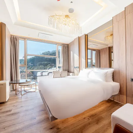 Namyangju Hotel Queens Отели рядом с достопримечательностью «Храм Суджонса»
