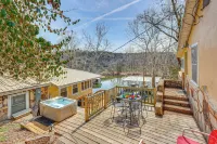 Boat & Fish! 1950s Rockaway Beach Cabin w/ Hot Tub - Strand