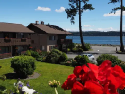 Ramada by Wyndham Campbell River Hotels in Campbell River