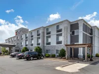 Comfort Inn Oklahoma City South - I-240 Hotels near Grant Square