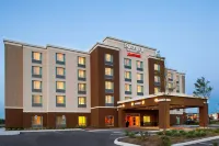 Fairfield Inn & Suites Toronto Mississauga - parking