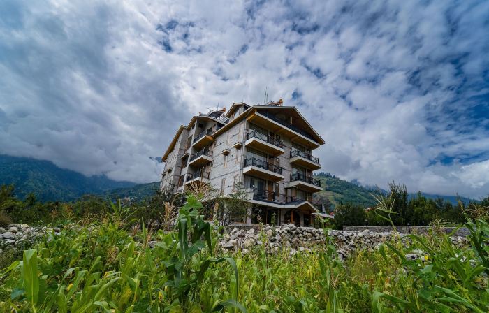 Nazaara - A Luxe Retreat