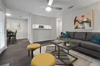 Landing Apartments Near Southridge