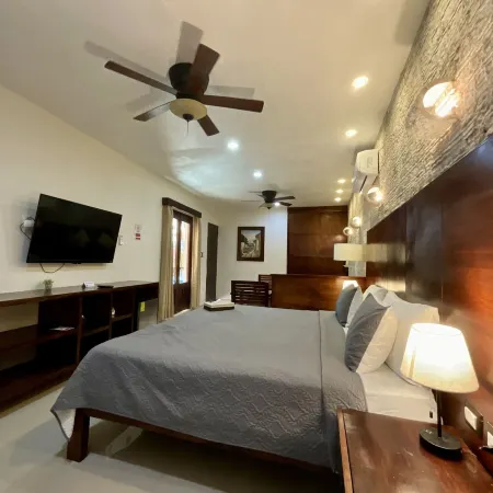 El Zaguán Colonial by GuruHotel