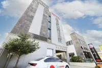 Seogwipo Beach Hotel โรงแรมใกล้อัมซาดง