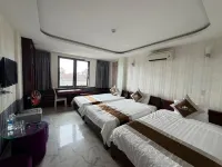 White Rose Hotel
