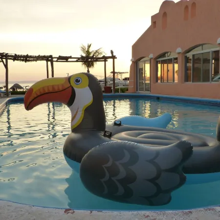 Club Cantamar Beach Hotel & Marina