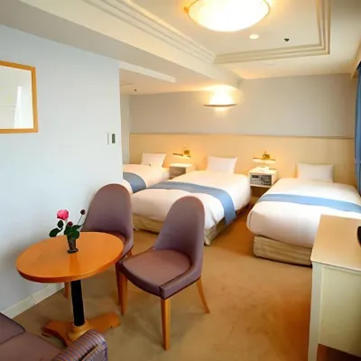 Hotel Yokohama Camelot Japan Hotel dekat JR Yokohama Station