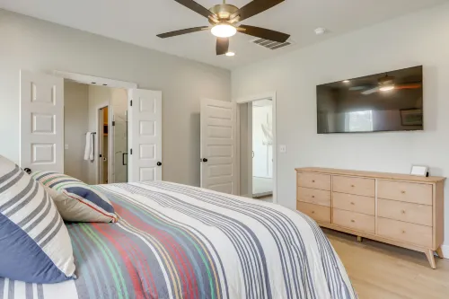 Steps From the Water! Grand Lake Getaway w/ Patio - de charme